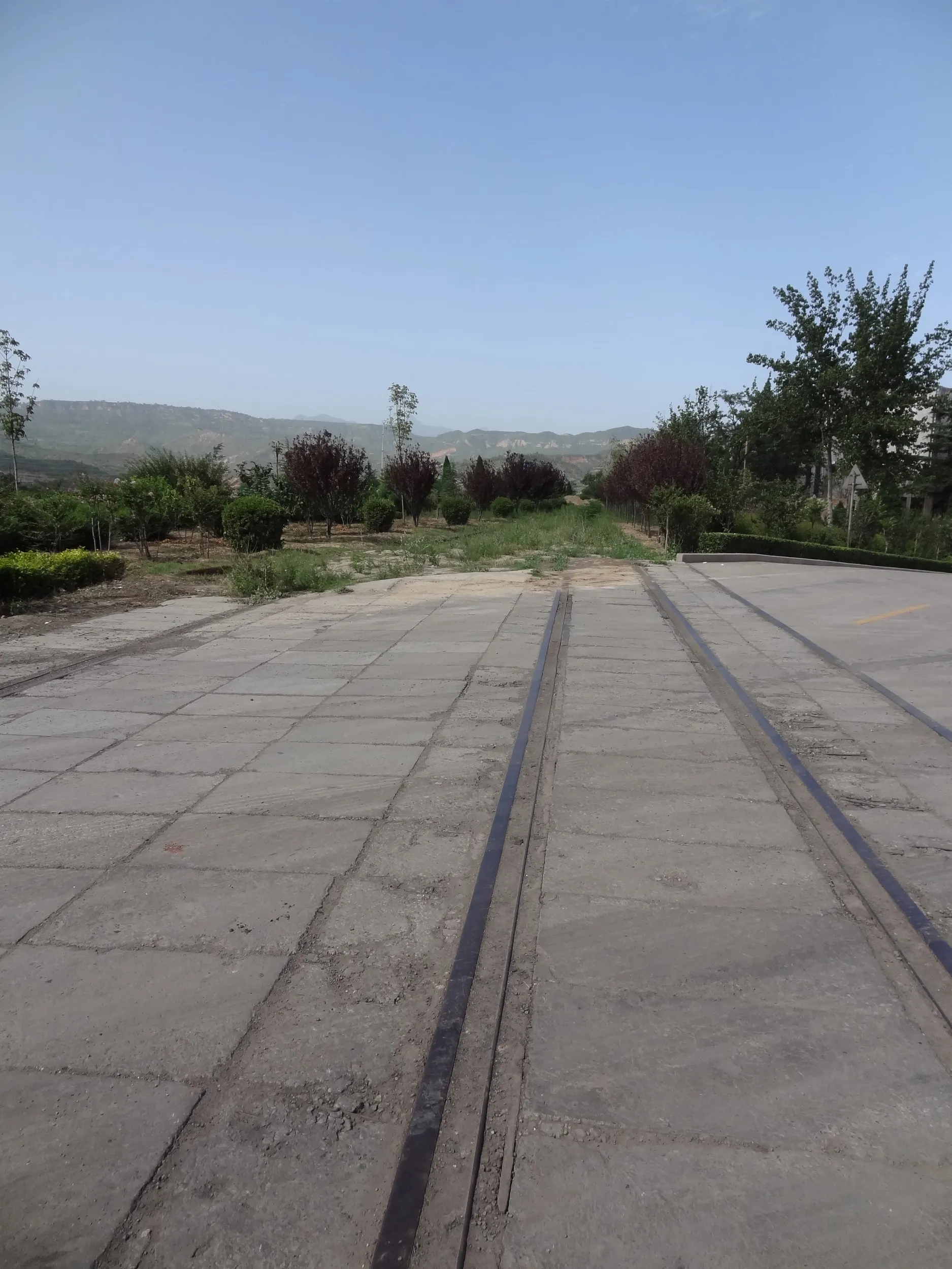 バス降車場付近の廃線