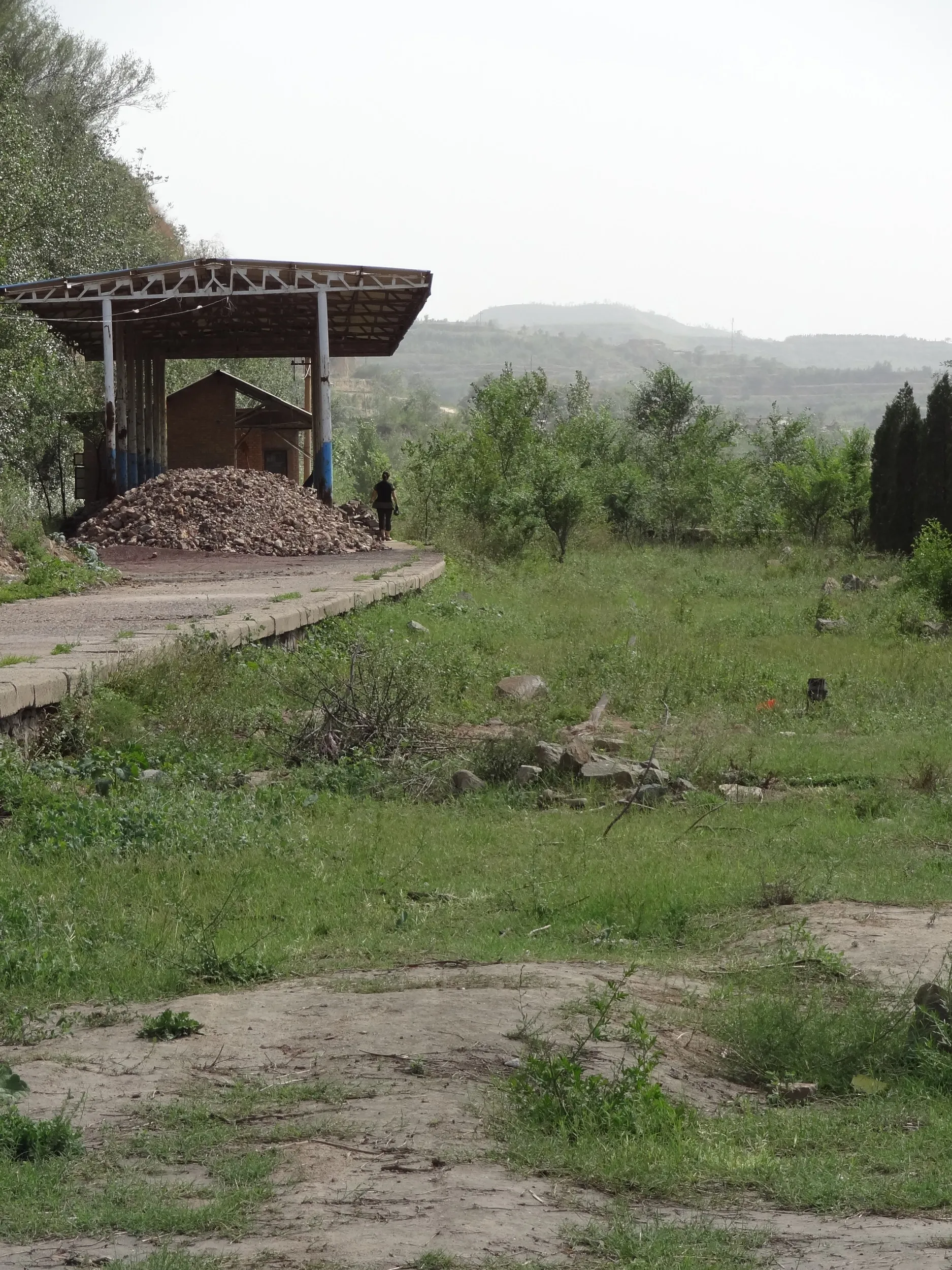 ダム建設用に作られた駅舎跡