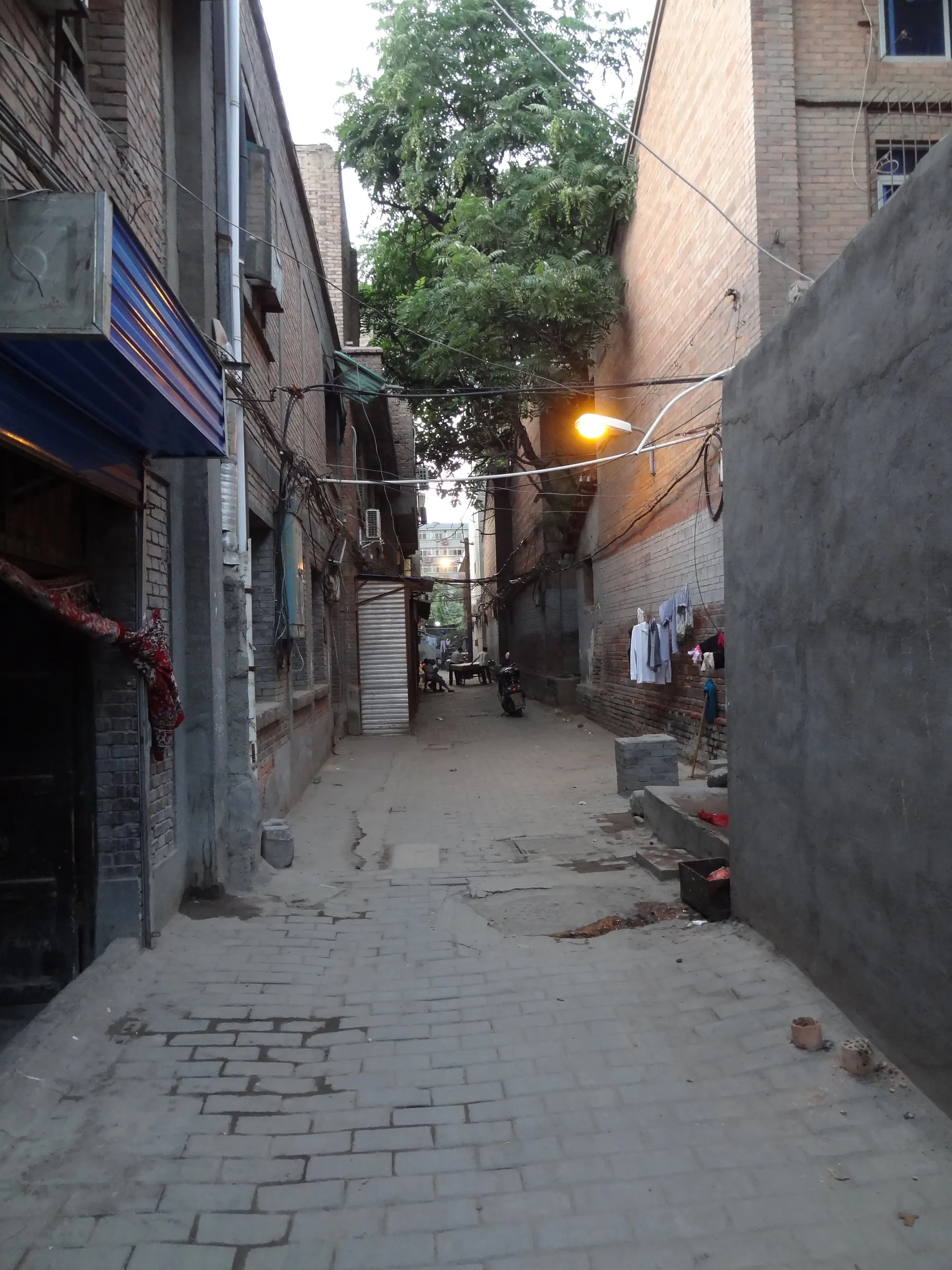 回民一条街の路地裏風景