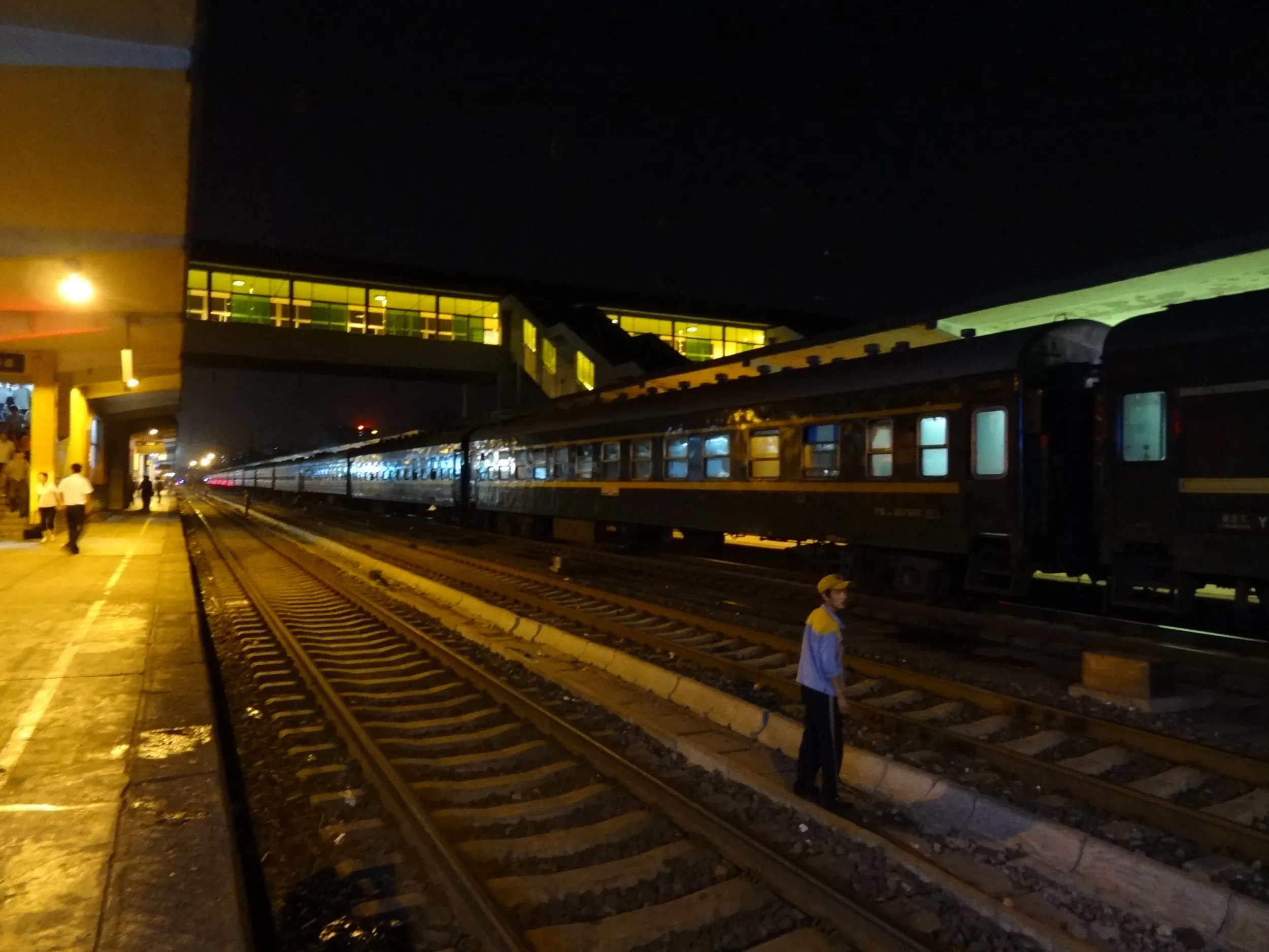 西安駅のホーム