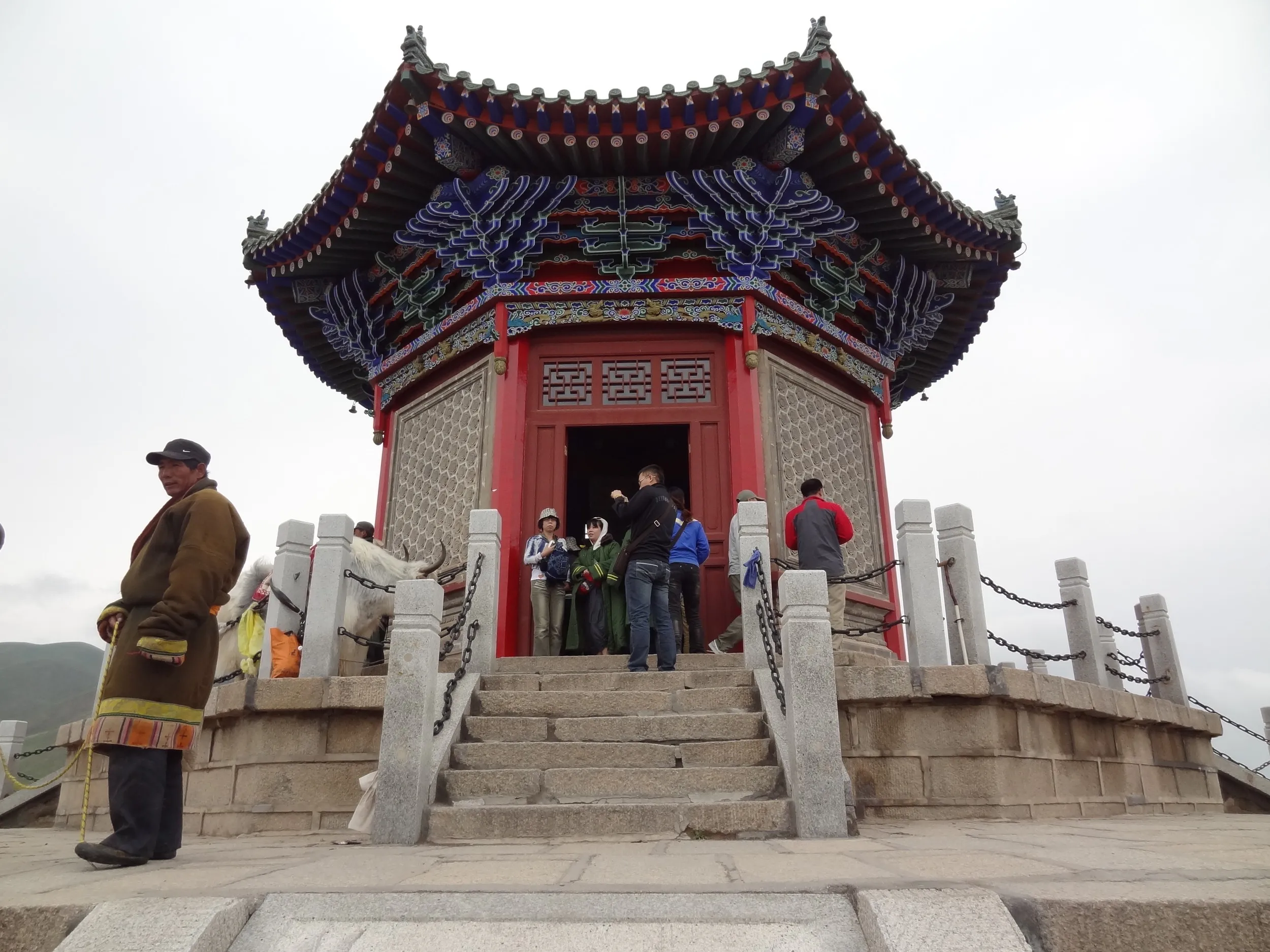 日月山にある日亭