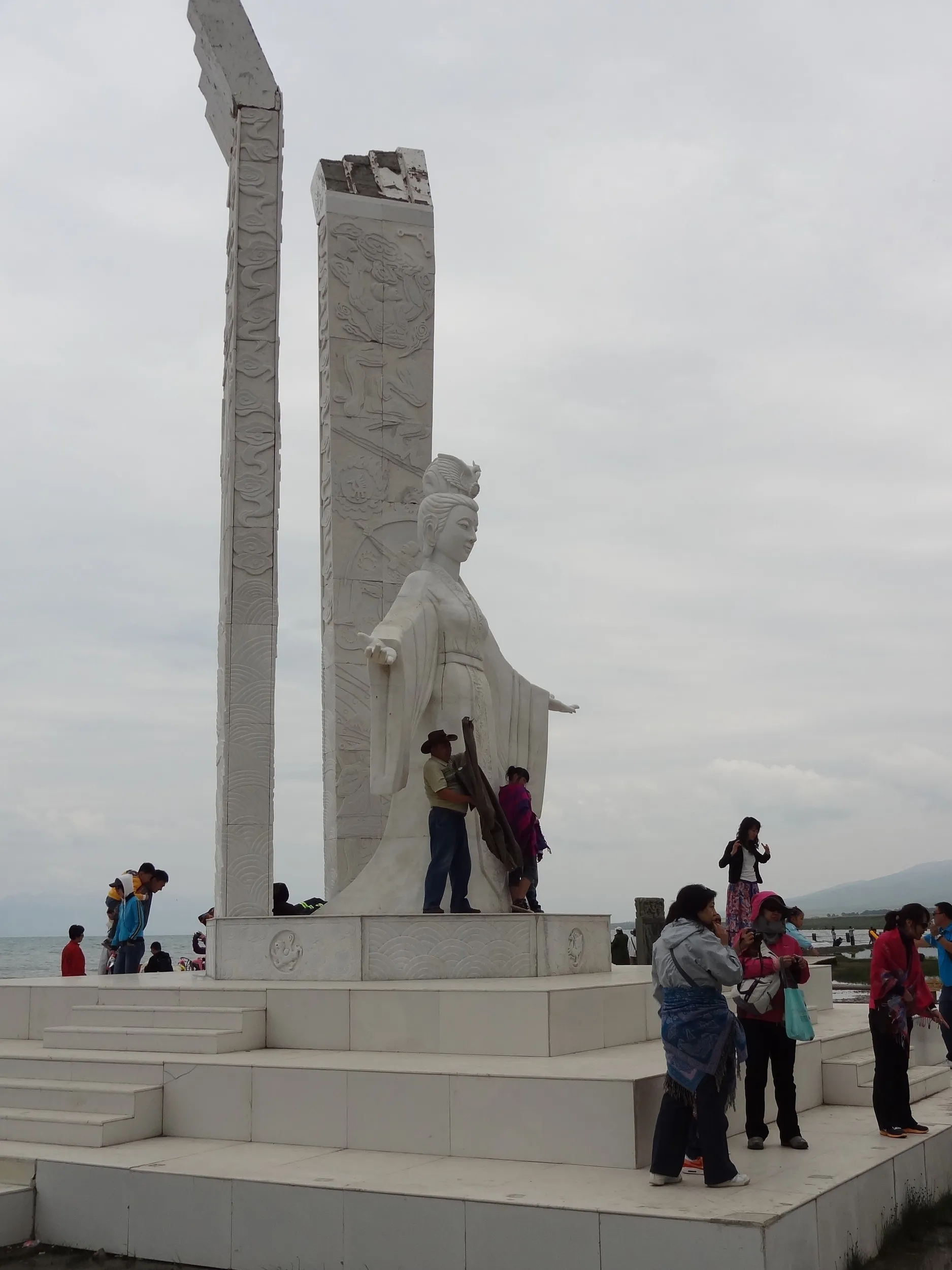 文成公主の石像