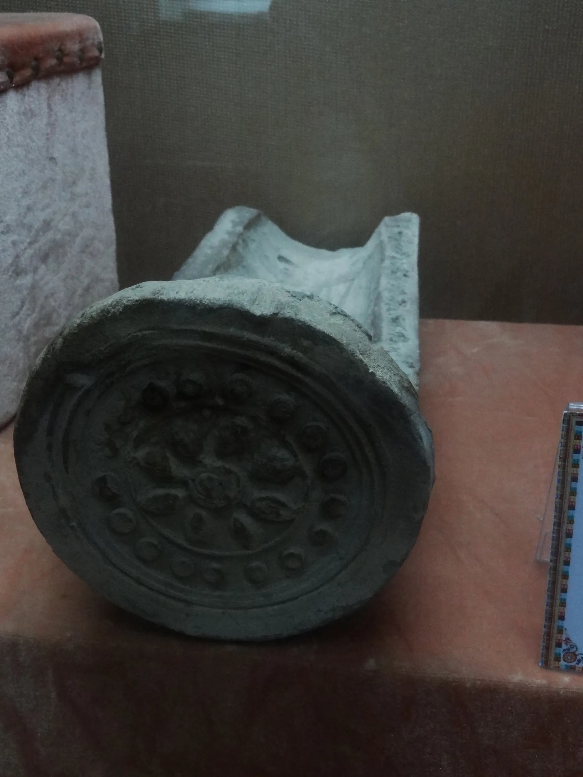 連花瓦当の展示