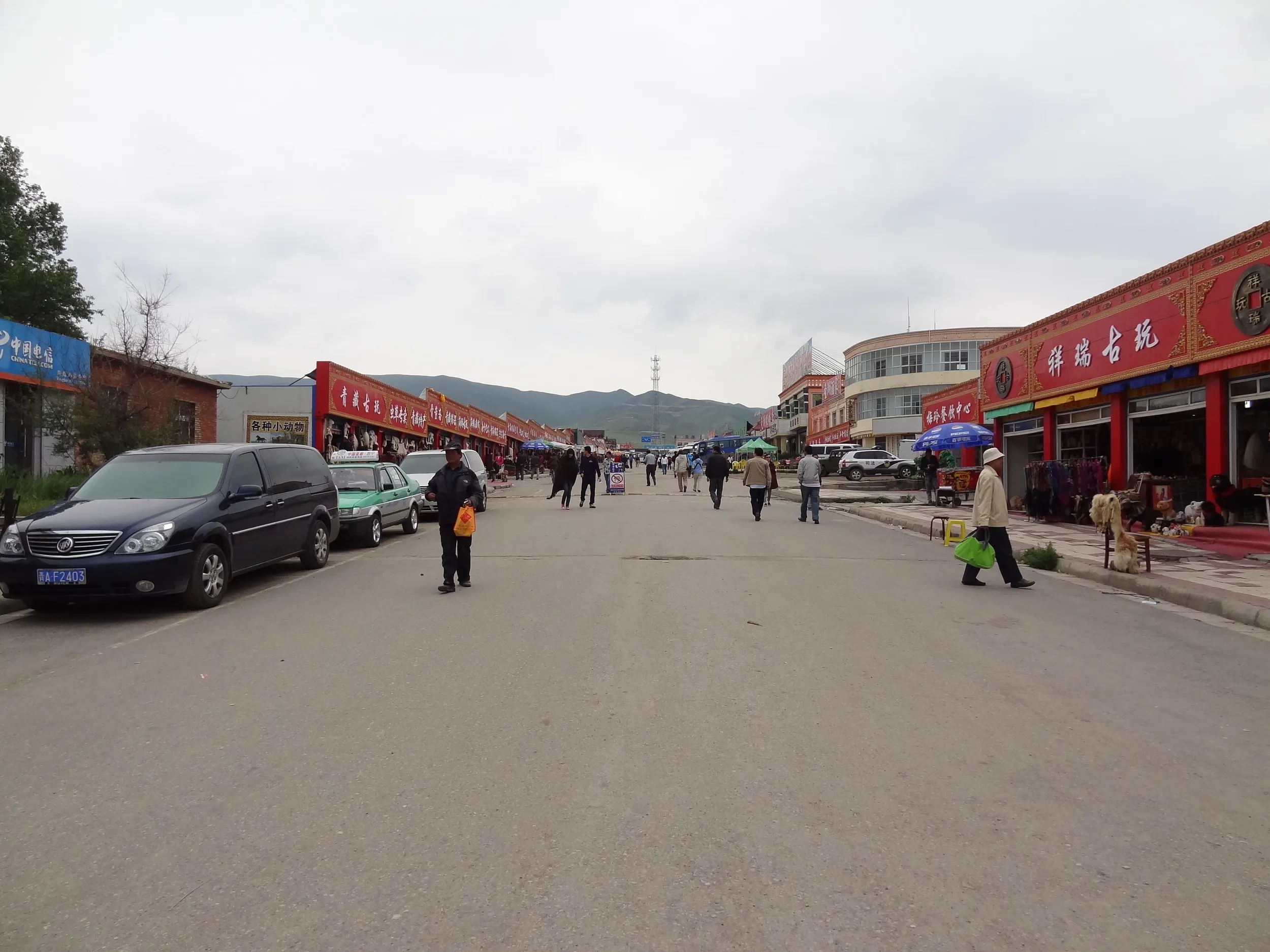 出口へ向かう道