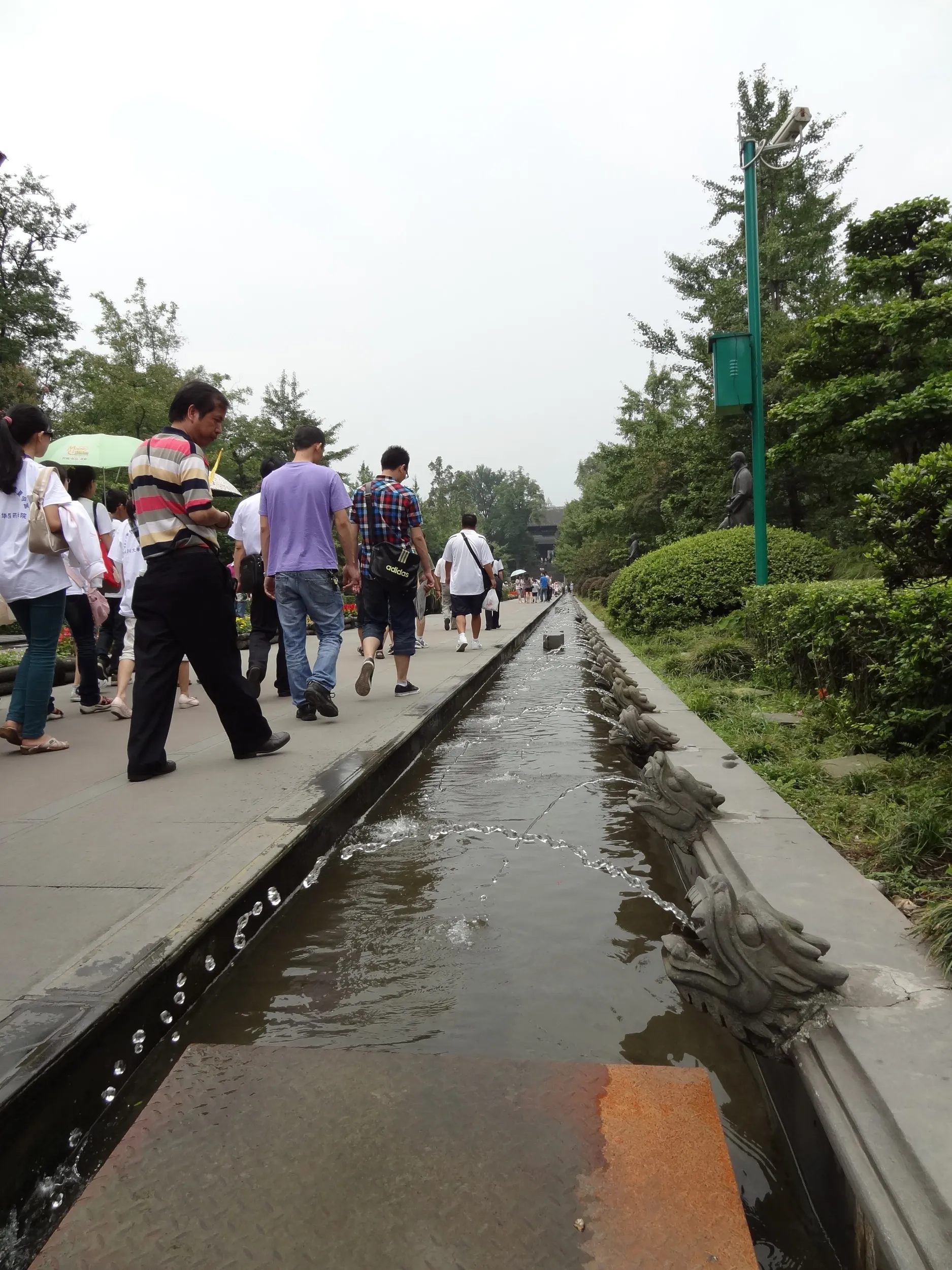 龍の噴水オブジェクト