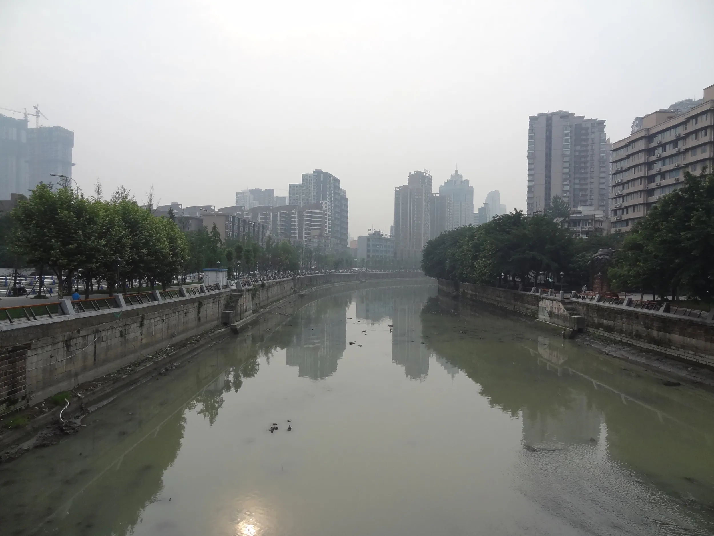 新南門付近の錦江