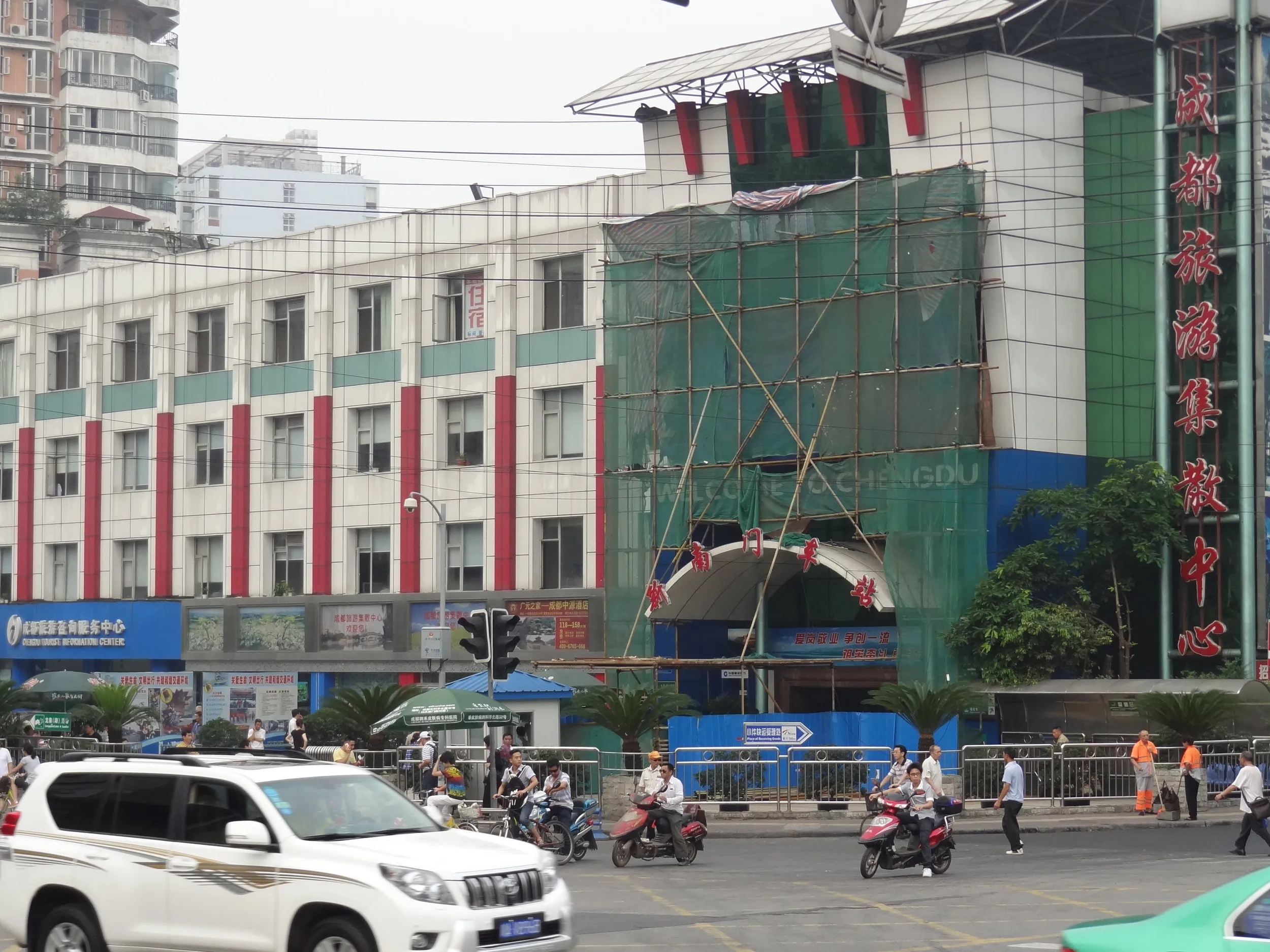 新南門バスターミナル（新南門汽車站）