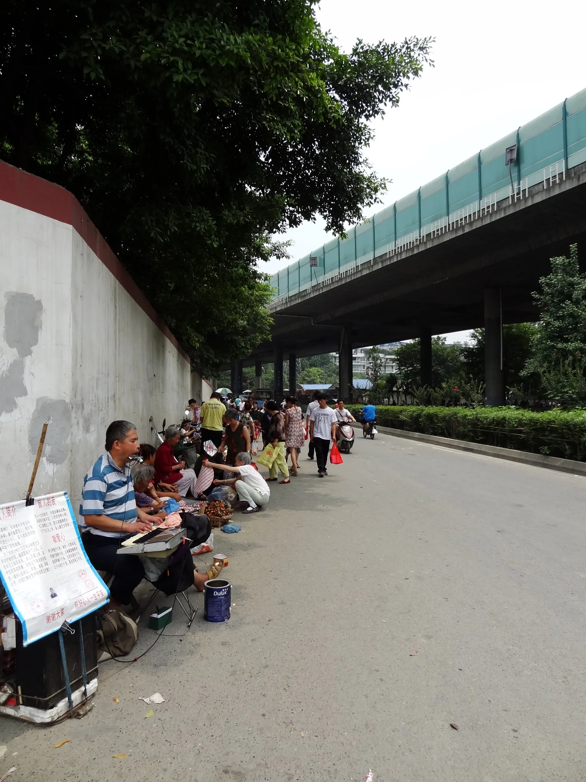 昭覚寺付近の障害者と乞食達