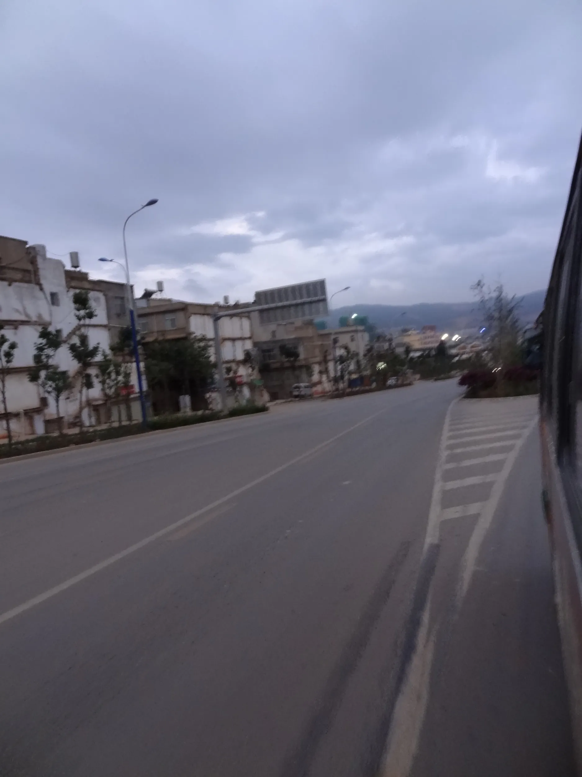 バスの車窓からの風景