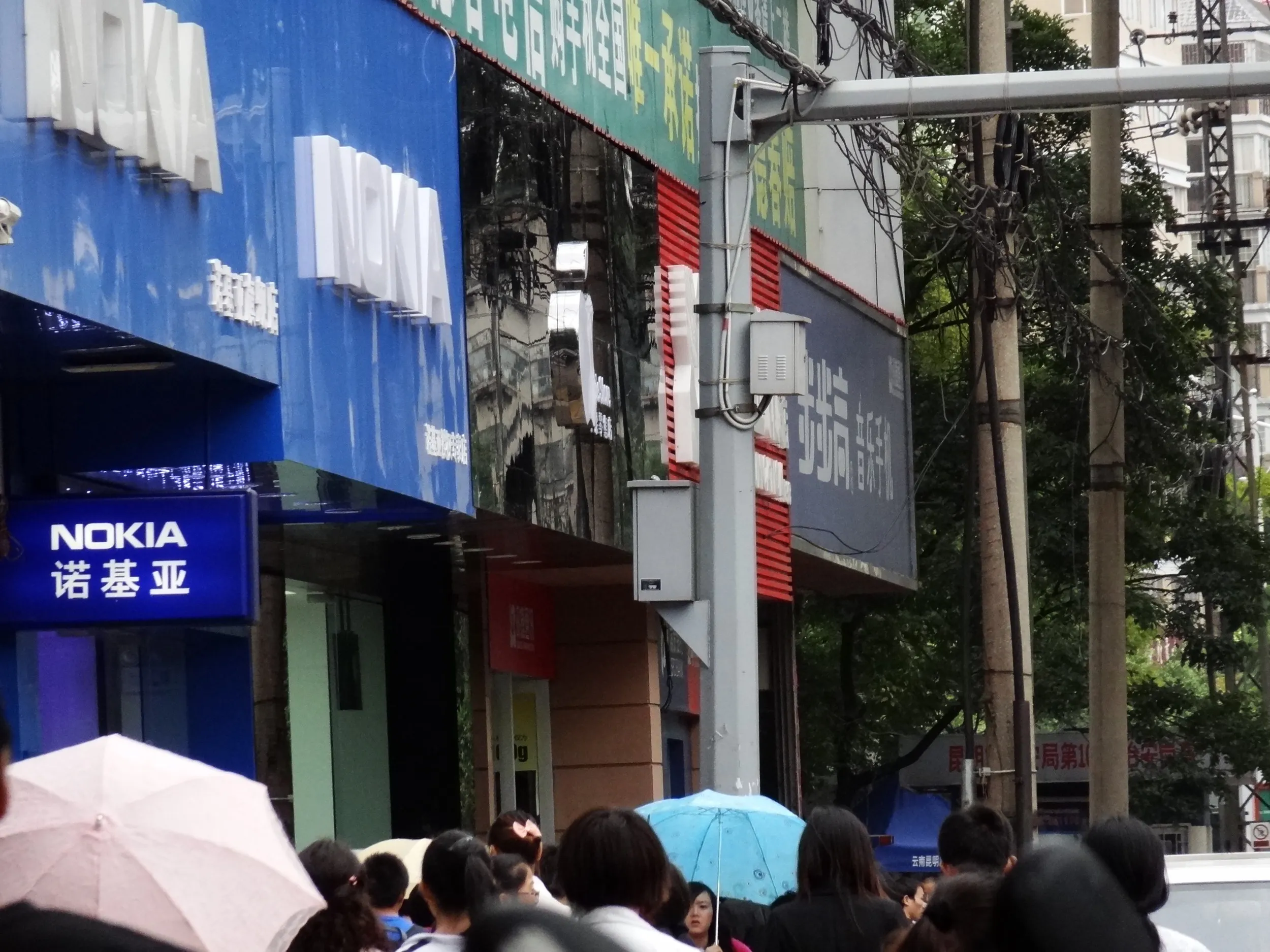 偽アップルストアの様子