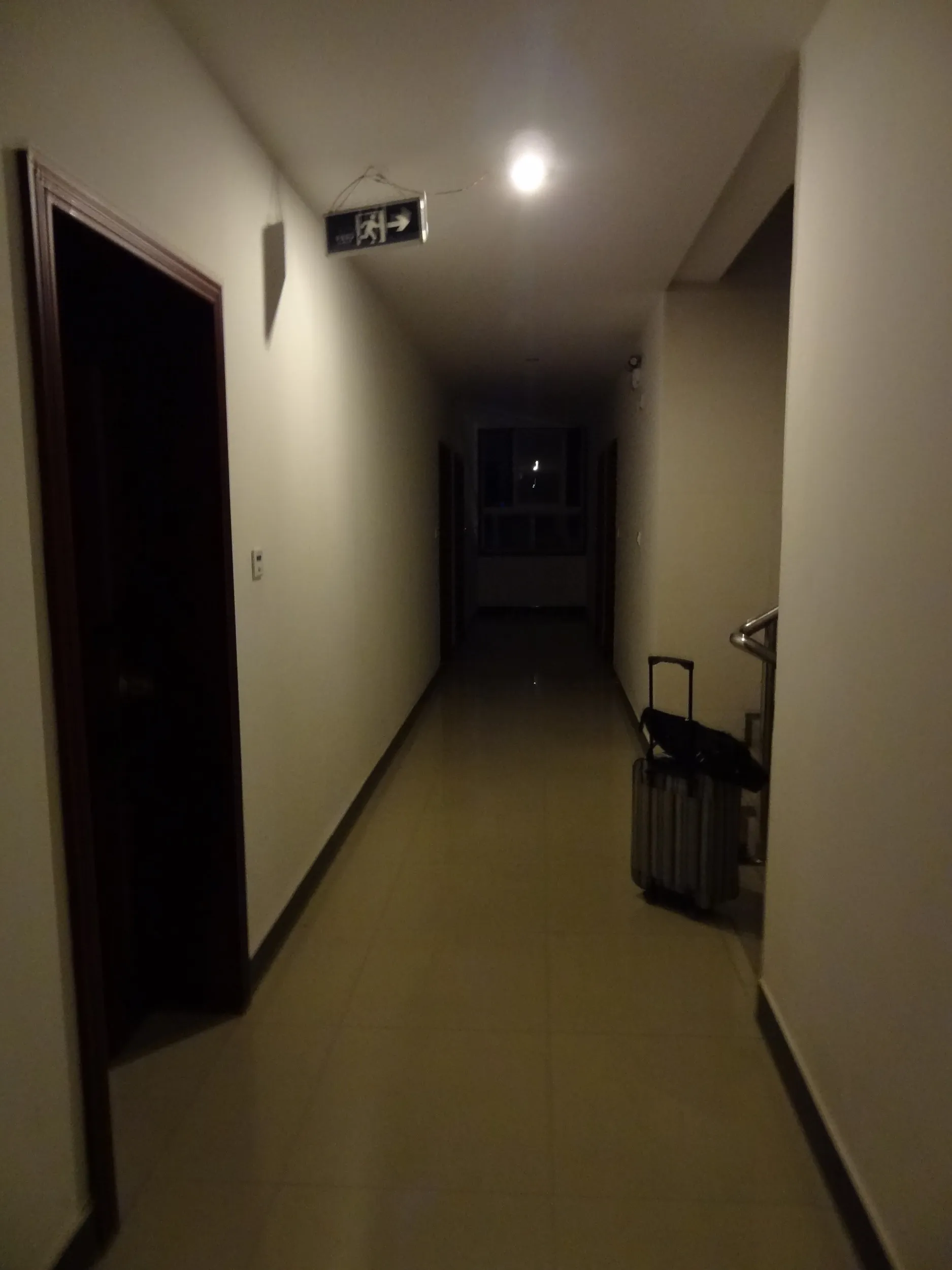 江龍酒店の通路