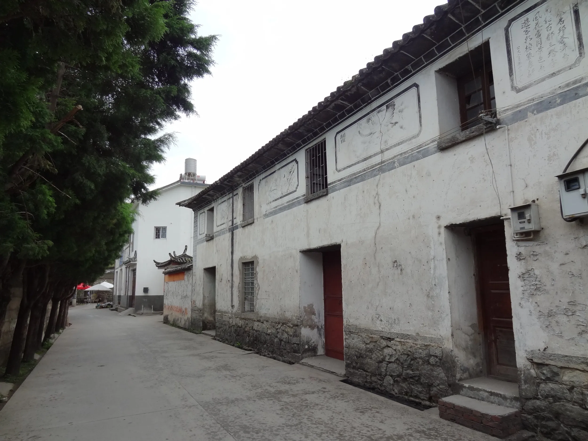 少数民族の家並み