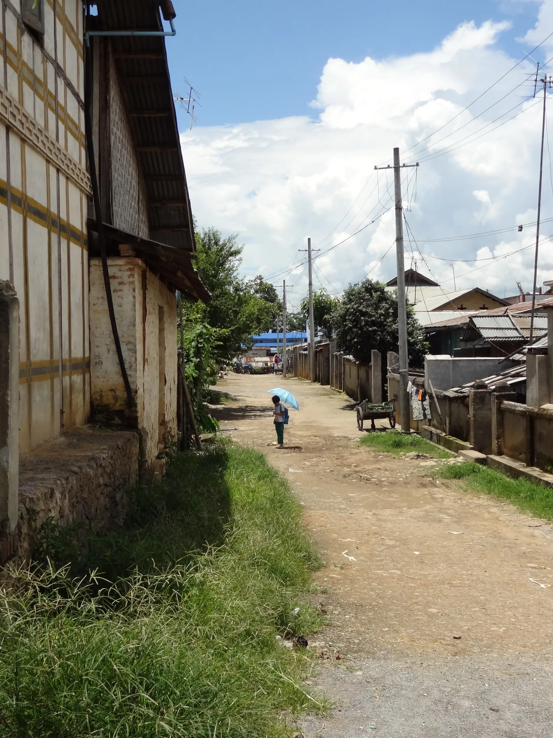 住宅街と路地裏