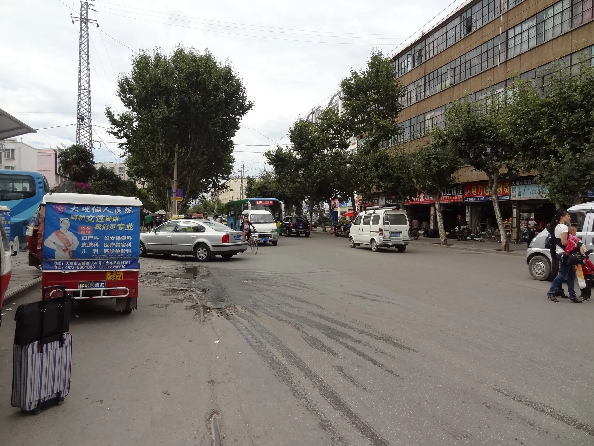 大理の下関にある興盛路客運站(バスターミナル)